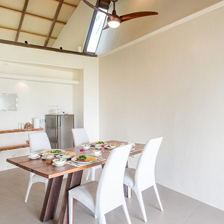 L'Osteria Luxe Beachfront B&B General Luna  Dış mekan fotoğraf