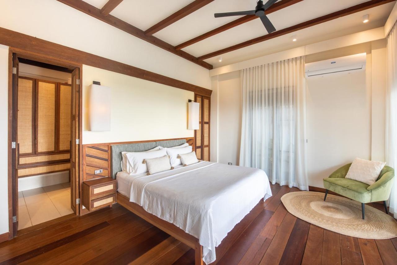 L'Osteria Luxe Beachfront B&B General Luna  Dış mekan fotoğraf