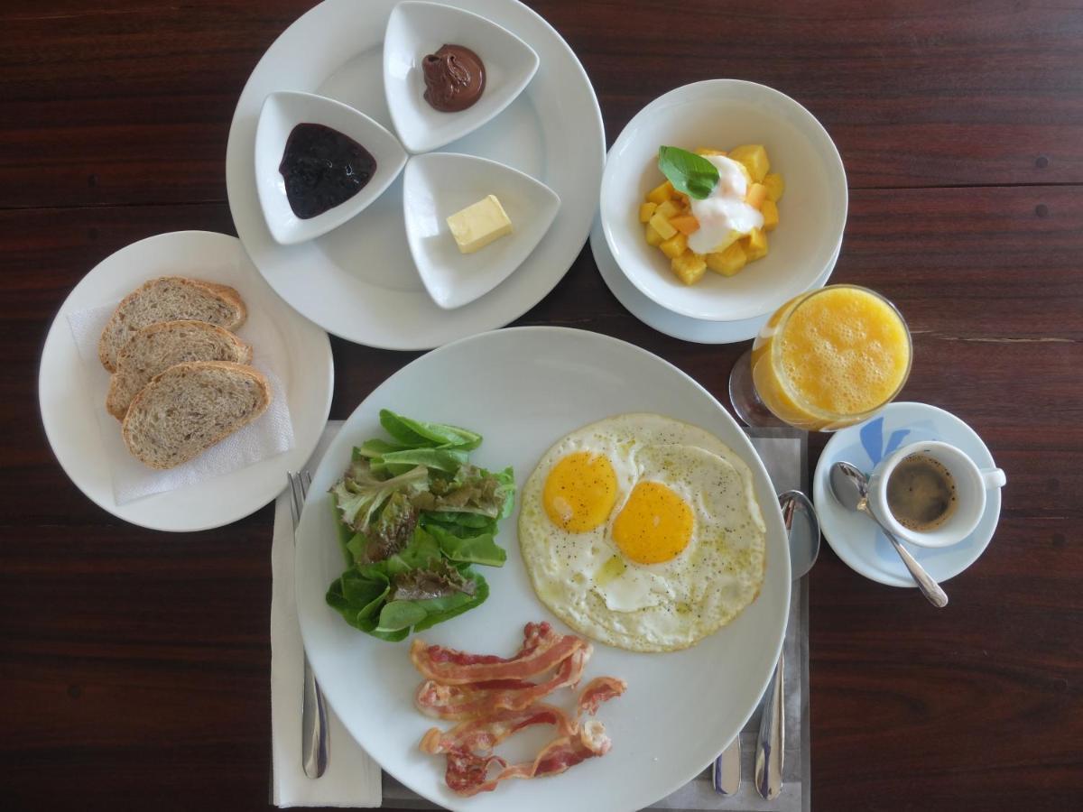 L'Osteria Luxe Beachfront B&B General Luna  Dış mekan fotoğraf